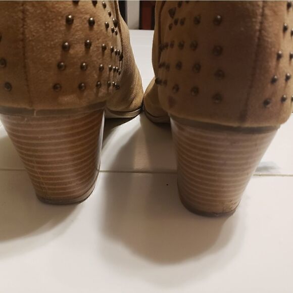 Express suede camel colored boots - Picture 4 of 4